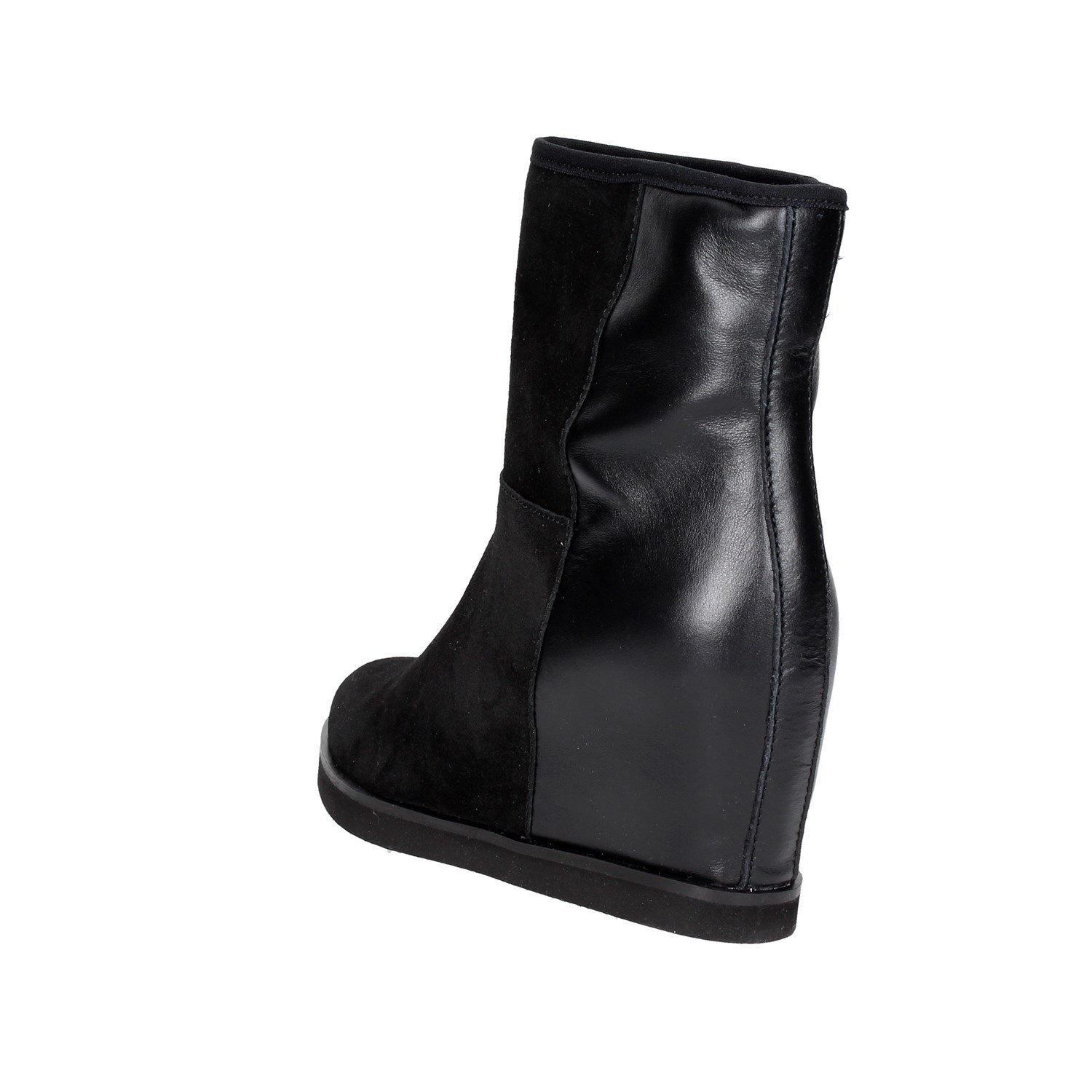 A buon mercatostivaletto nero con zeppa 35 sulla vendita A buon mercatostivaletto nero con zeppa 35 sulla vendita