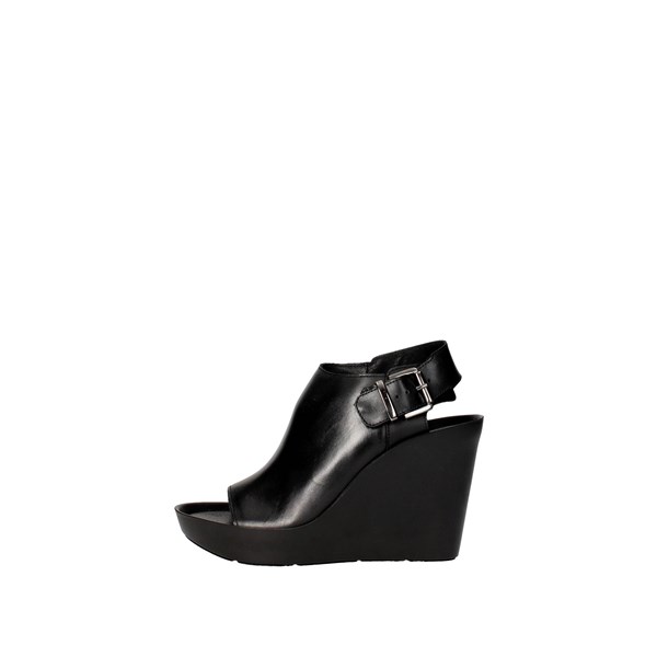 Bronx Shoes Platform Sandals Black 84340-A
