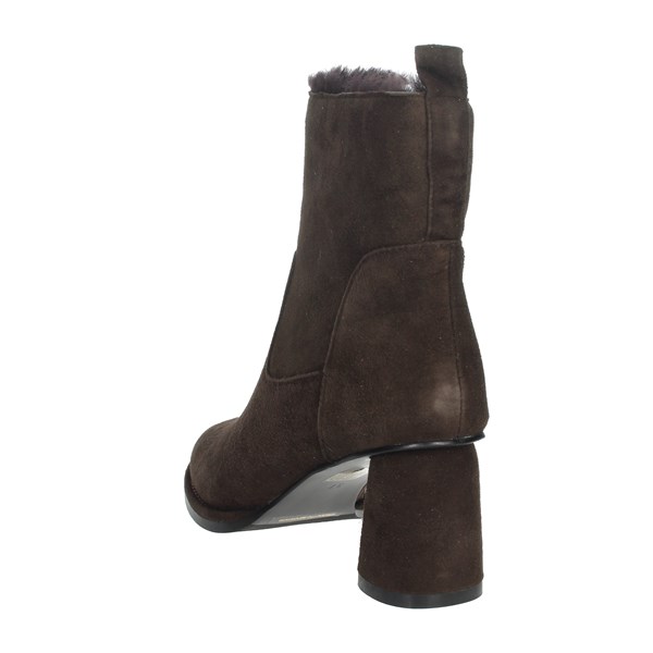 Nina Capri Shoes Low Ankle Boots Brown IC-138