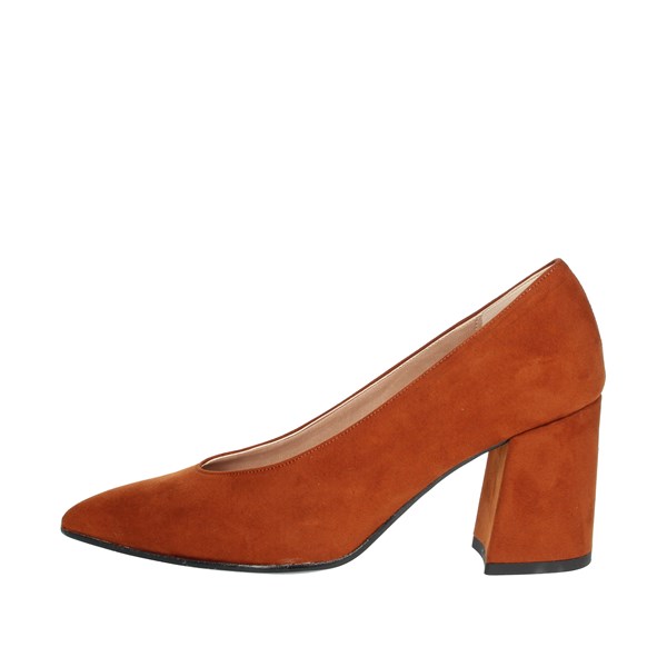 Pregunta Shoes Pumps Brown leather IC9815C