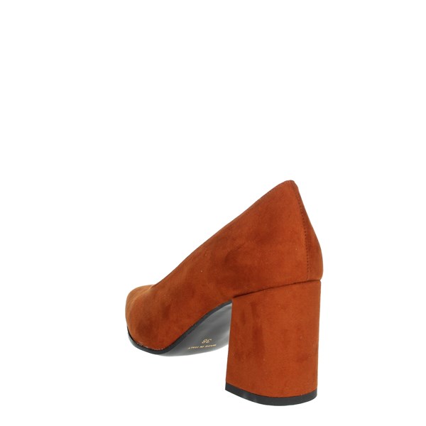 Pregunta Shoes Pumps Brown leather IC9815C