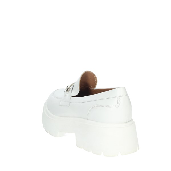 Silka Shoes Moccasin White M10