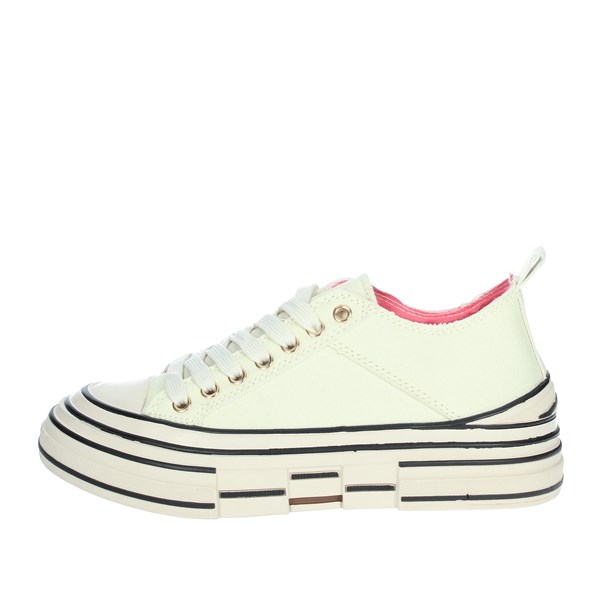 Pregunta Shoes Sneakers Creamy white PCD032