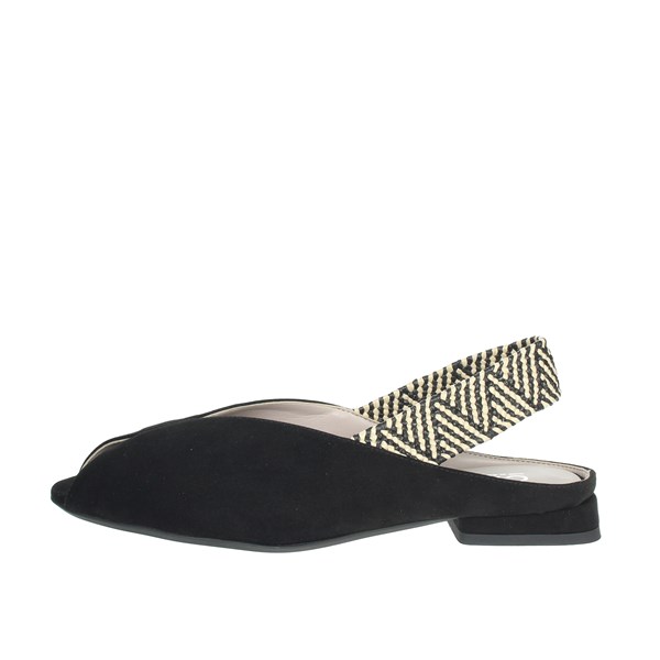 Cinzia Soft Shoes Flat Sandals Black IAB2C3456C