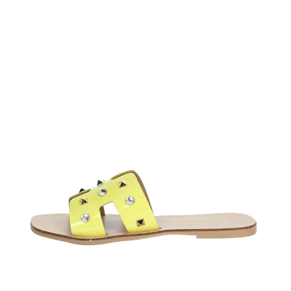 Pregunta Shoes Flat Slippers Yellow MLAJ45V