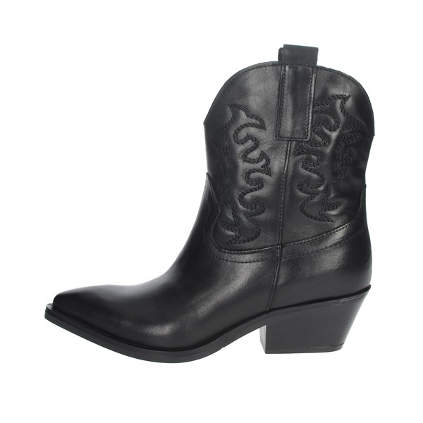 Brawn's Shoes Heeled Ankle Boots Black 102