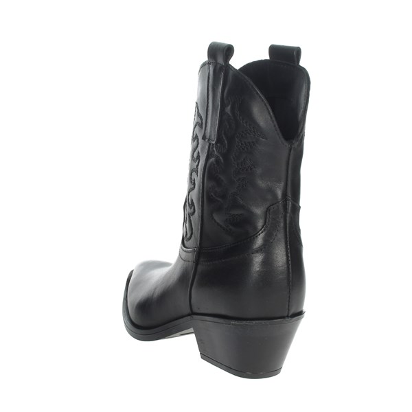 Brawn's Shoes Heeled Ankle Boots Black 102