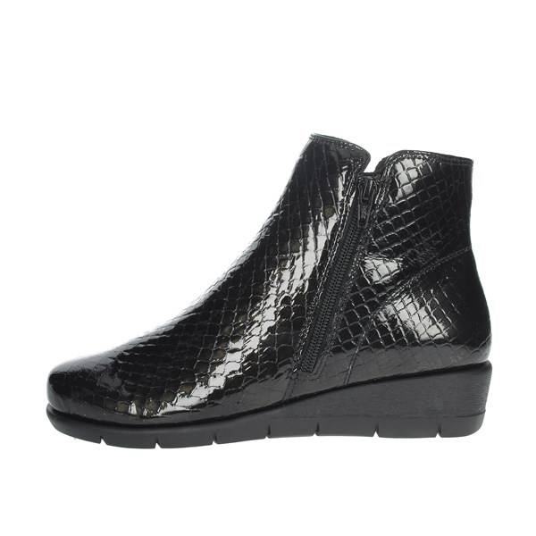 Cinzia Soft Shoes Low Ankle Boots Black IV13955-B