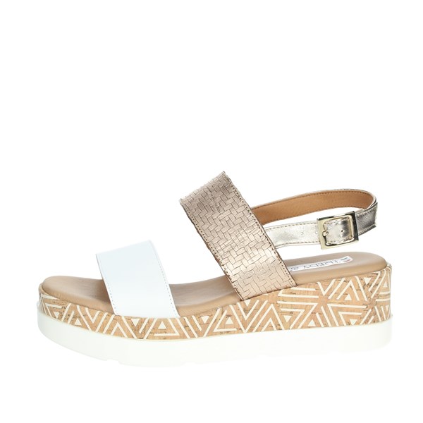 Tredy's Shoes Platform Sandals White/Gold 50256