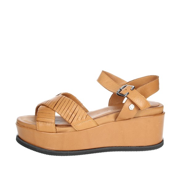 Carmela Shoes Platform Sandals Brown leather 68551