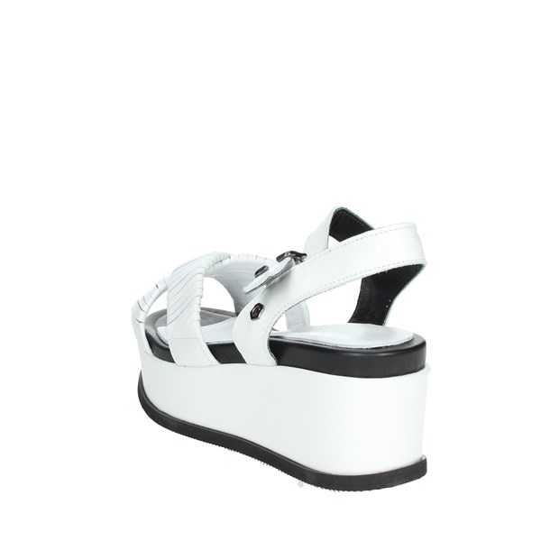 Carmela Shoes Platform Sandals White 68551