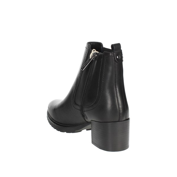 Carmela Shoes Heeled Ankle Boots Black 160044