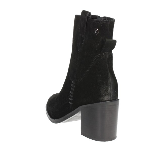 Carmela Shoes Heeled Ankle Boots Black 160060