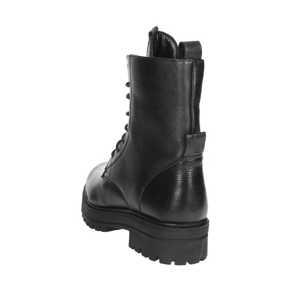 Osey Shoes Boots Black TR0112