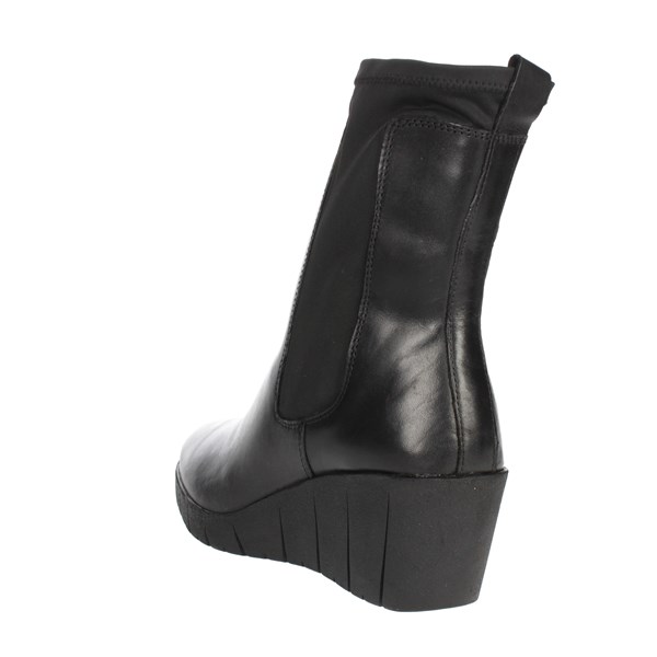 Cinzia Soft Shoes Wedge Ankle Boots Black IV18837-NL