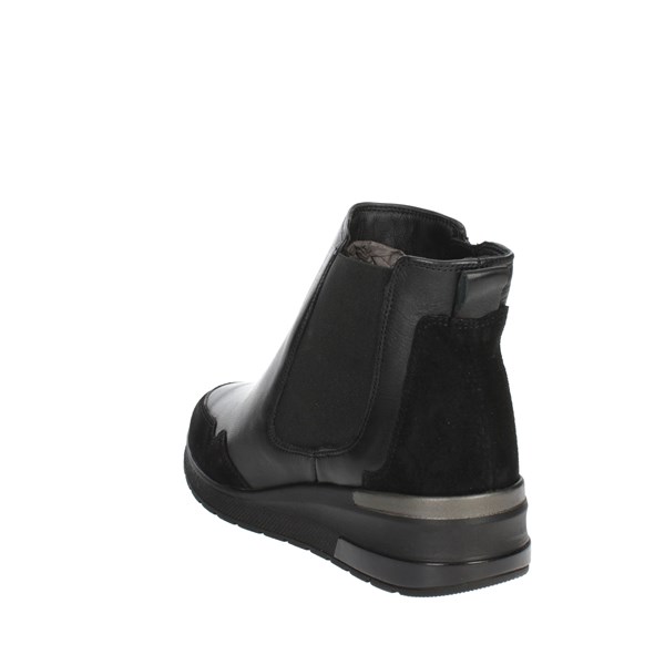 Cinzia Soft Shoes Wedge Ankle Boots Black IV17733-SS