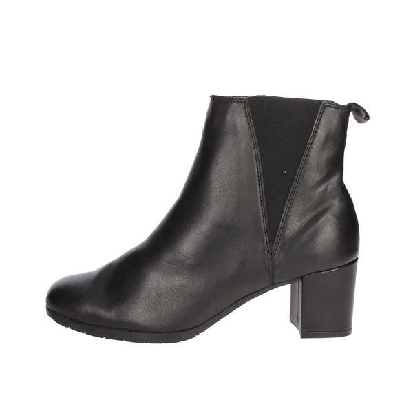 Cinzia Soft Shoes Heeled Ankle Boots Black IV14107-M