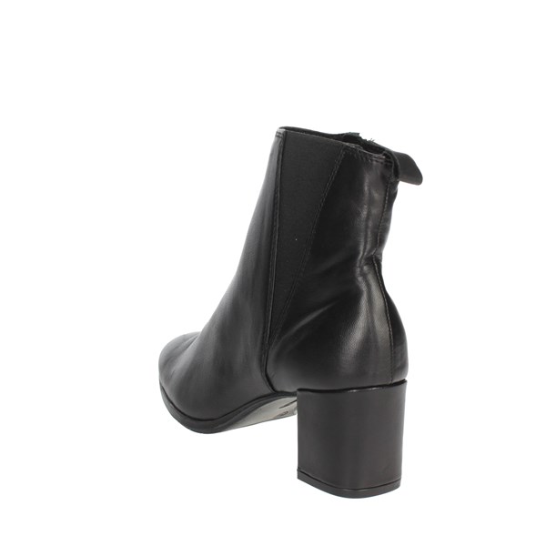 Cinzia Soft Shoes Heeled Ankle Boots Black IV14107-M