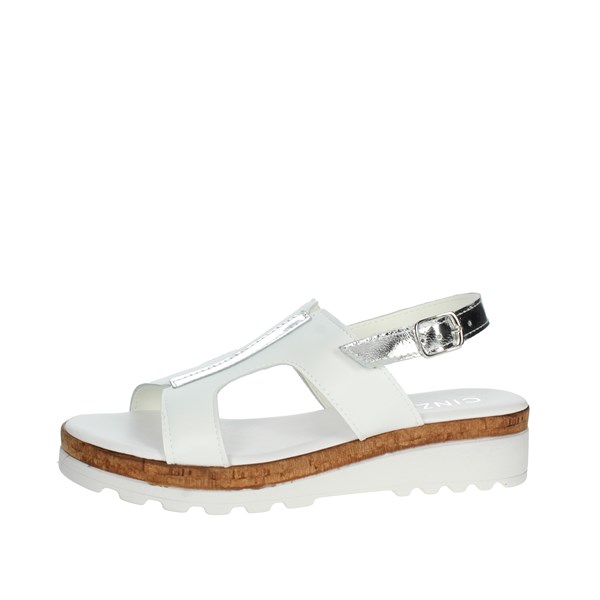 Cinzia Soft Shoes Flat Sandals White/Silver IAF23216PL