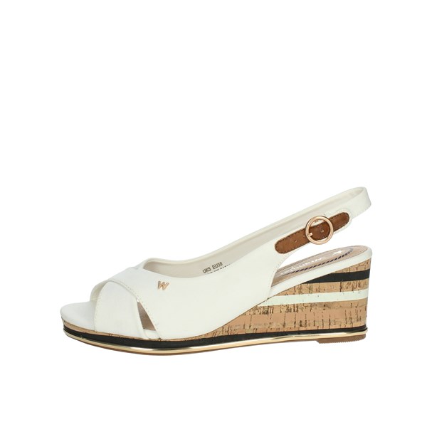 Wrangler Shoes Platform Sandals White WL31580A