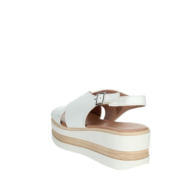 Cinzia Soft Shoes Platform Sandals White PQ1503802