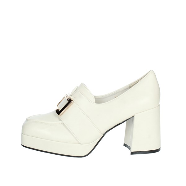 Laura Biagiotti Shoes Moccasin Creamy white 8228