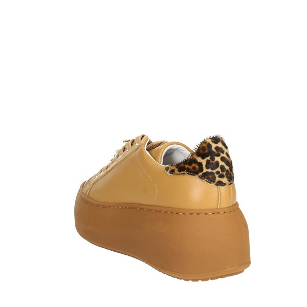 Meline Shoes Sneakers Brown leather CC12-ACC
