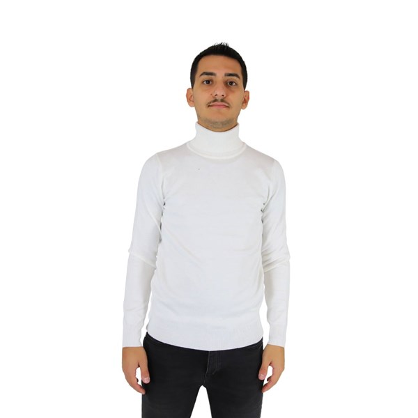 Take Two Clothing  Creamy white UTA4603