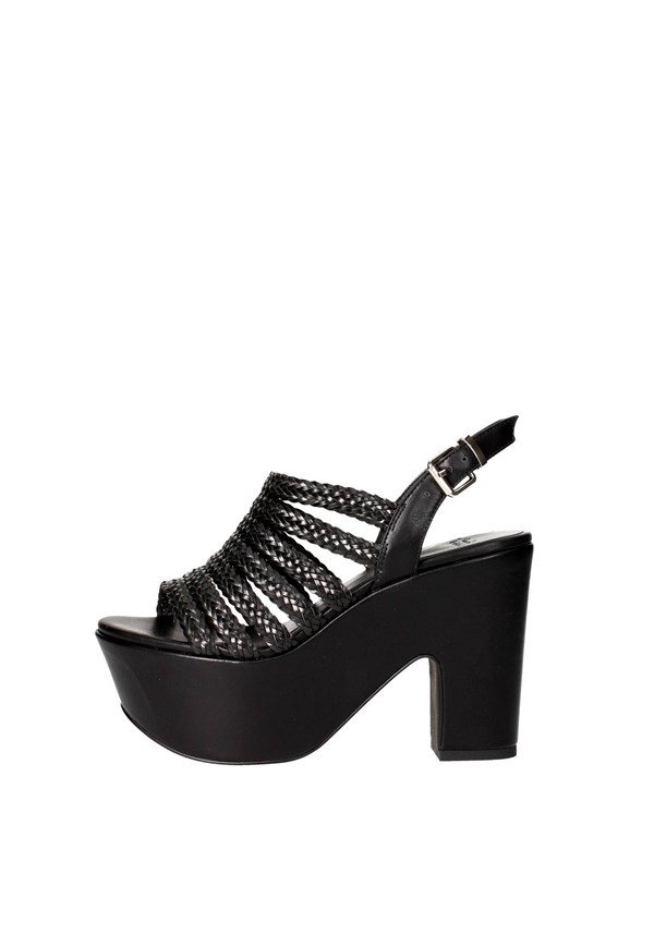Luciano Barachini Sandals Black Luciano Barachini Shoes Sandals Black 6027A