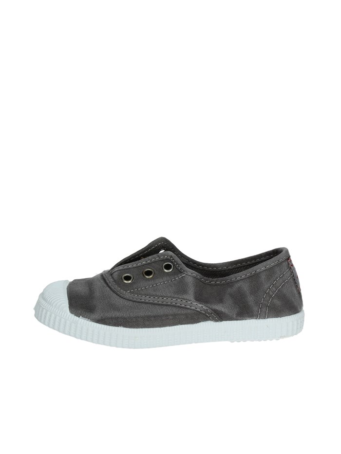 Cienta Slip-on Shoes Grey Cienta Shoes Slip-on Shoes Grey 70777