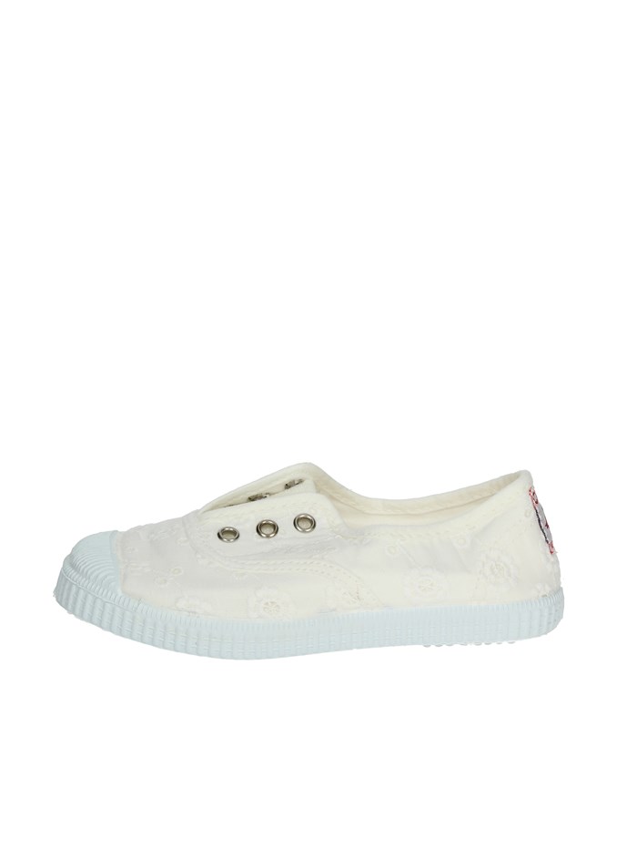 Cienta Slip-on Shoes White Cienta Shoes Slip-on Shoes White 70998